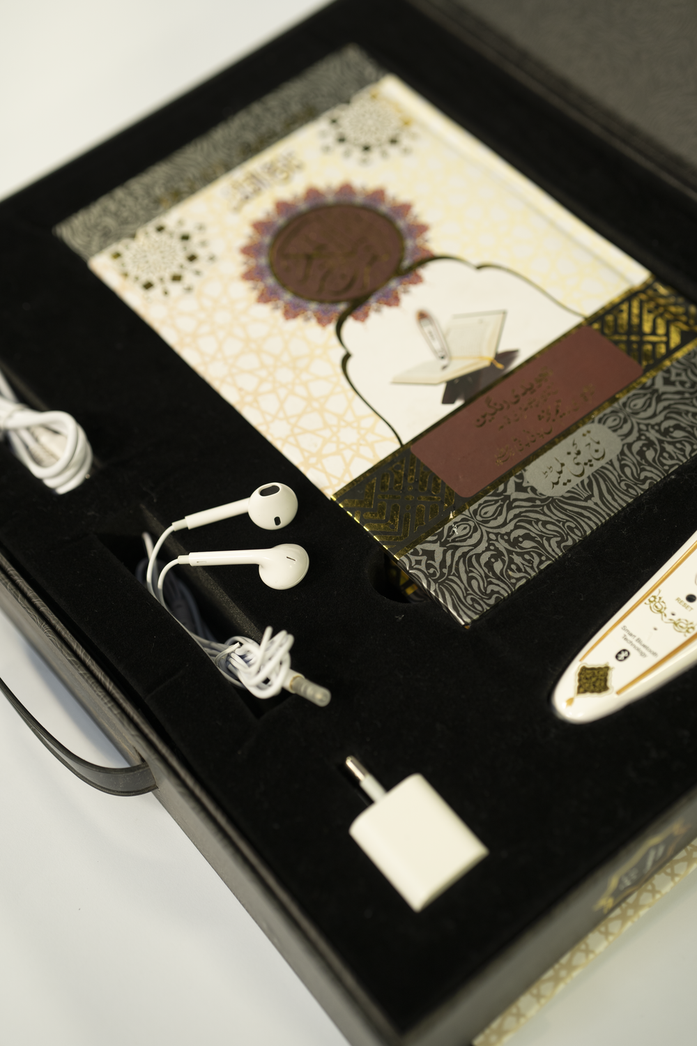 Digital Quran with pen
